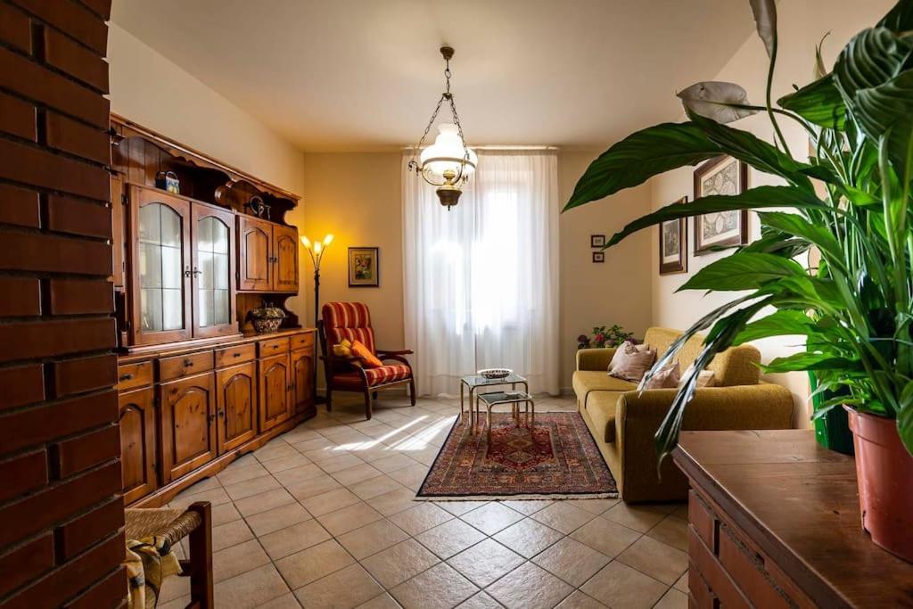Casa Vacanze Santa Maria Certaldo Buitenkant foto