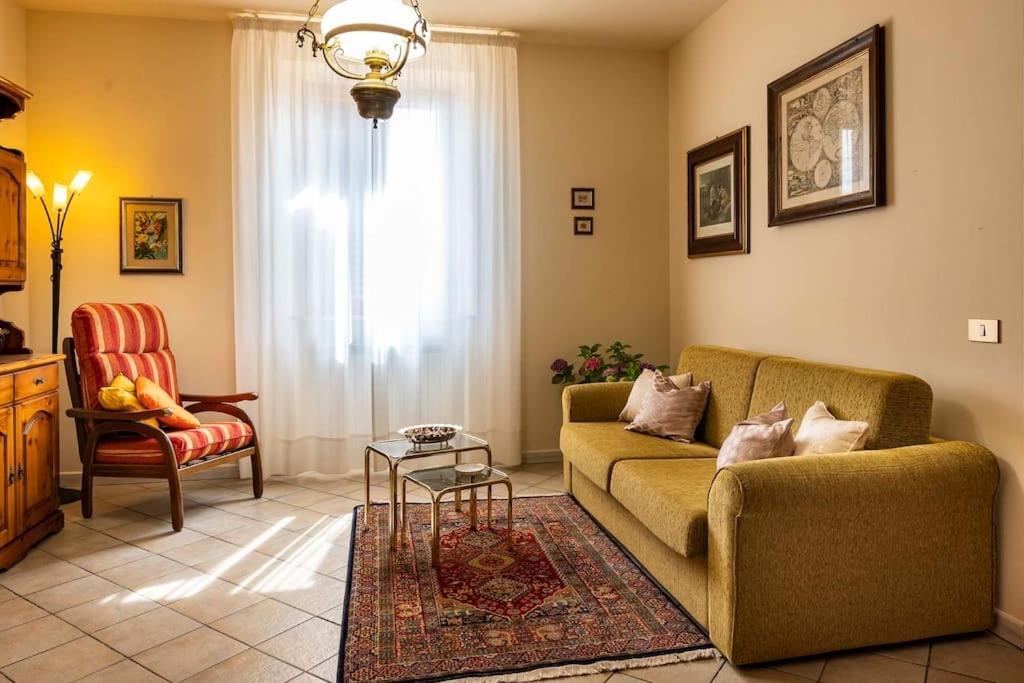 Casa Vacanze Santa Maria Certaldo Buitenkant foto